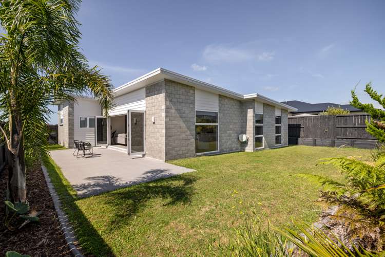 80 Puhirake Crescent Pyes Pa_10