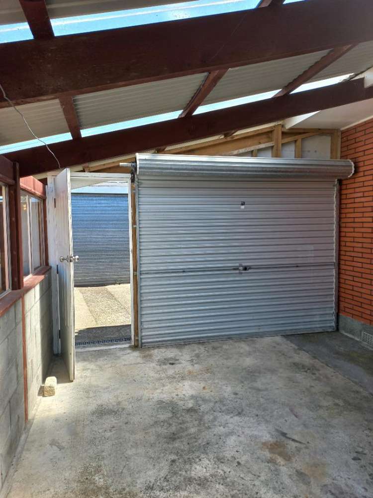 11 Fairbank Avenue Stratford_15