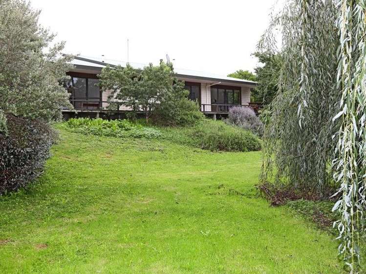 33 Cedar Road Te Awanga_10