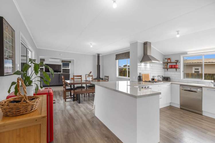 59 Read Street Levin_11