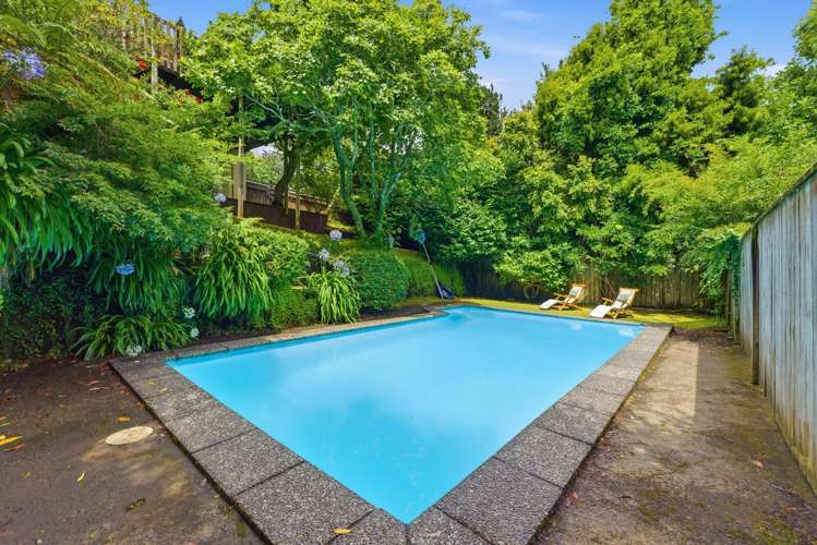 5 Magnolia Drive Westown_23