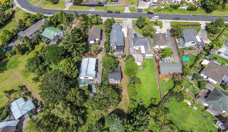 12 Parrs Cross Road Henderson_12