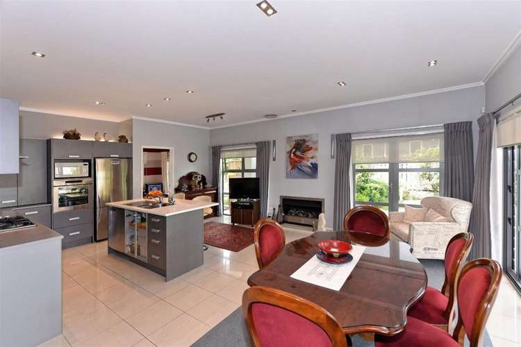 2 Lucy Murcott Place Stoke_8