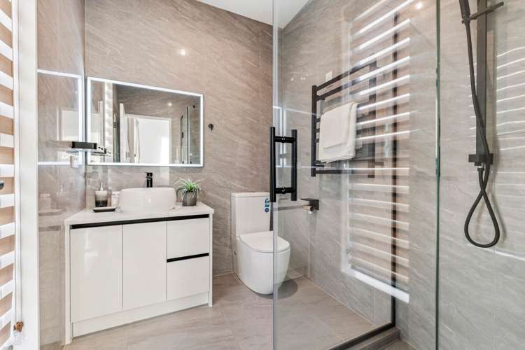 19 Southridge Road Flat Bush_17