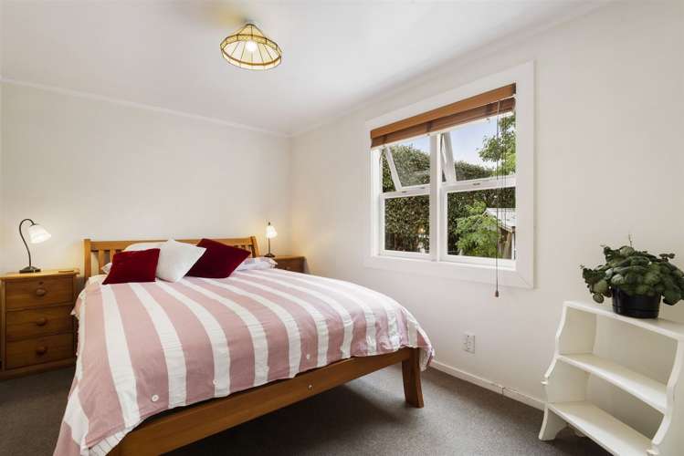 235 Onewa Road Birkenhead_12