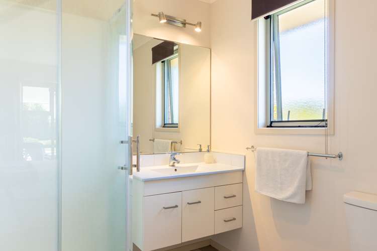 33 Ketemaringi Way Manakau_16