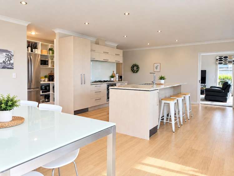 82 Mcmahon Drive_4