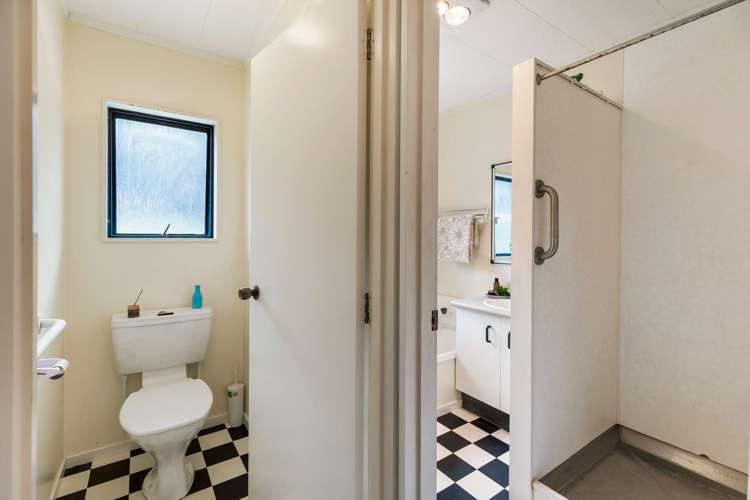 9 Cousins Avenue East Foxton Beach_18