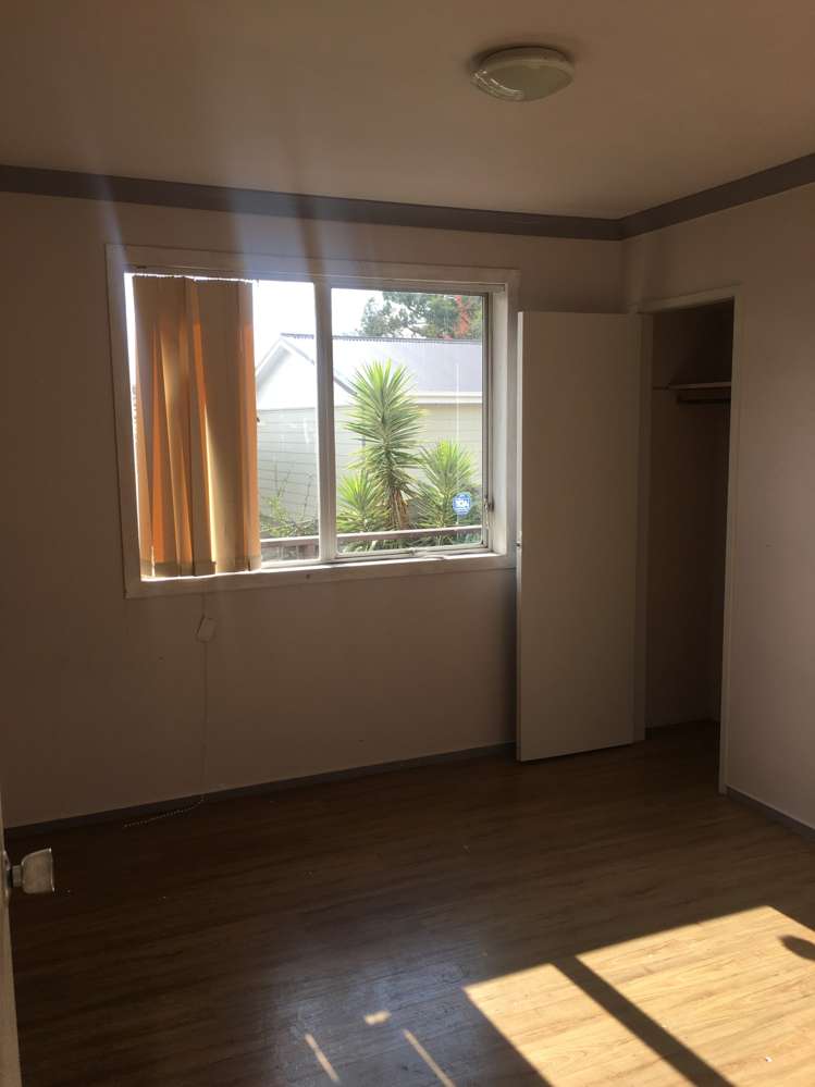 7 Leo Street Glen Eden_6