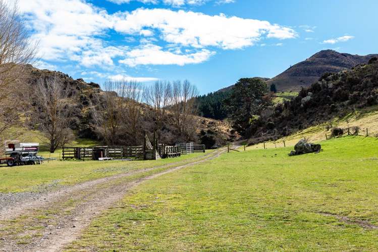 283 Mcraes Road Waikari_25