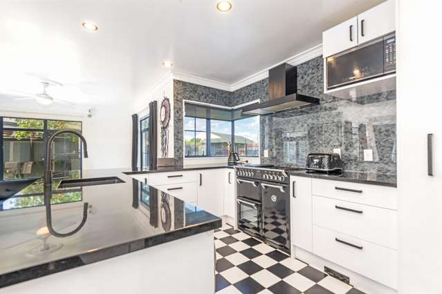 18 Rose Place Awapuni_1