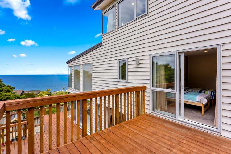 126-128 Lax Crescent Leigh_40