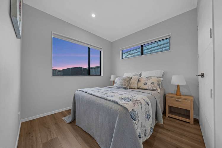 25 Koropa Road Flat Bush_10