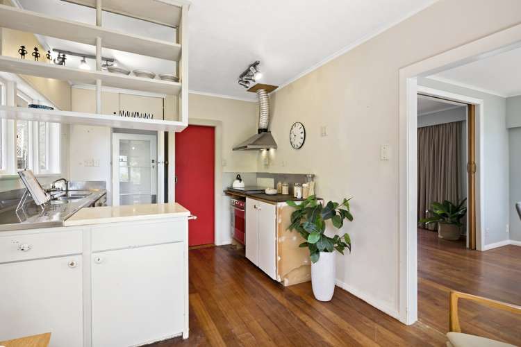 39 Ferry Road Days Bay_7