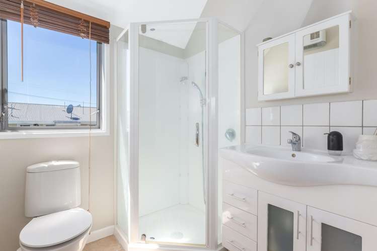 57A Whanga Crescent Titahi Bay_17
