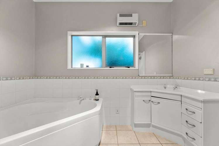 4 Strathaven Way Te Puke_15