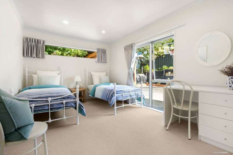 7 Page Point Mellons Bay_13