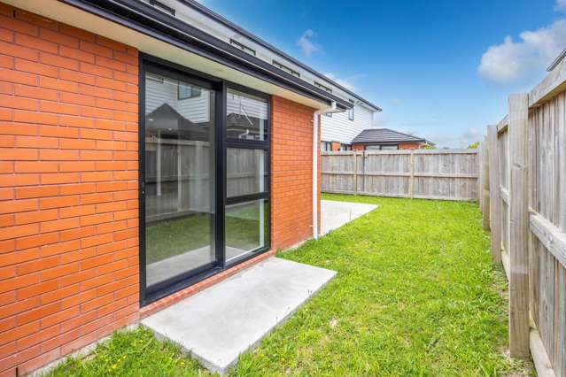 2/57 Waireka Road Rototuna_2