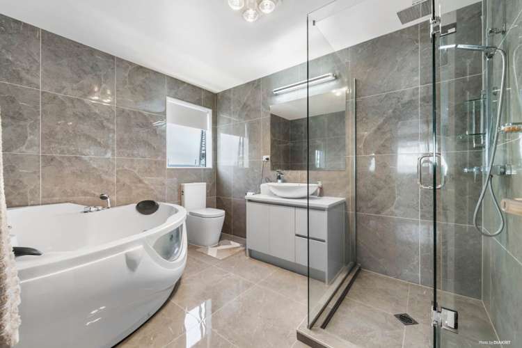 27 Kilcooley Road Flat Bush_16