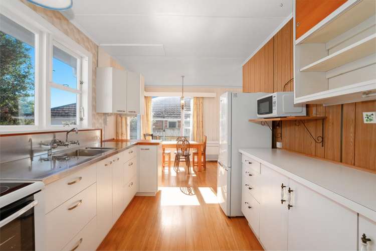 21 Gray Avenue Paraparaumu Beach_4