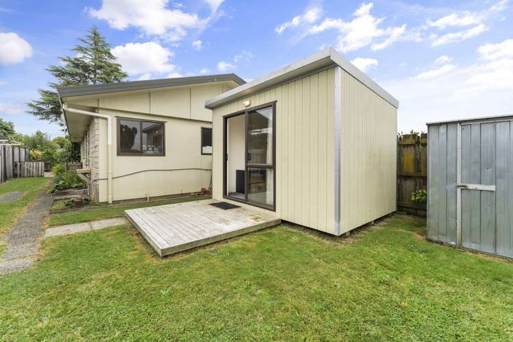 14 Conrad Place Leamington_12