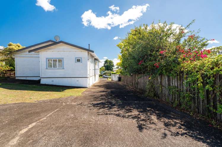 10 Louvain Avenue Mount Roskill_28
