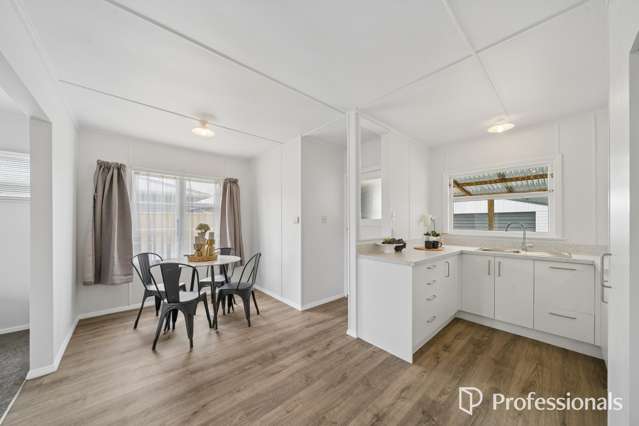 8 Roberts Street Wainuiomata_2