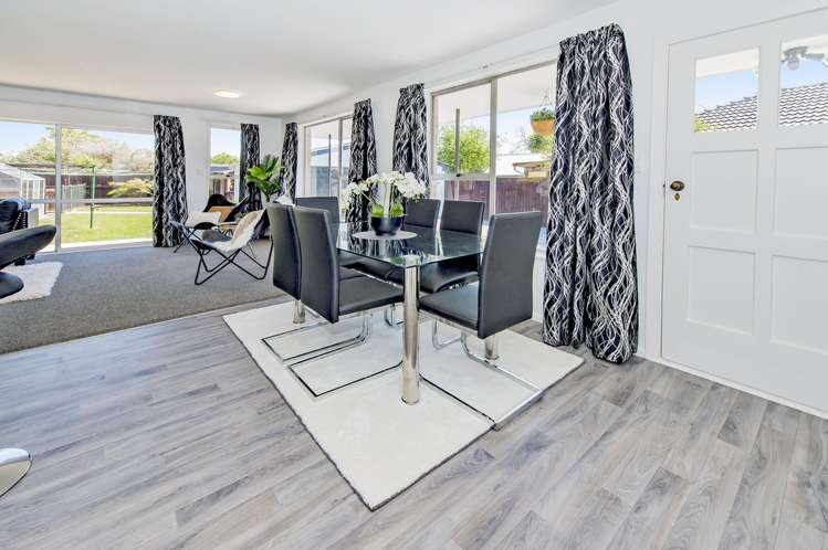 67 Oakley Crescent Hornby_13