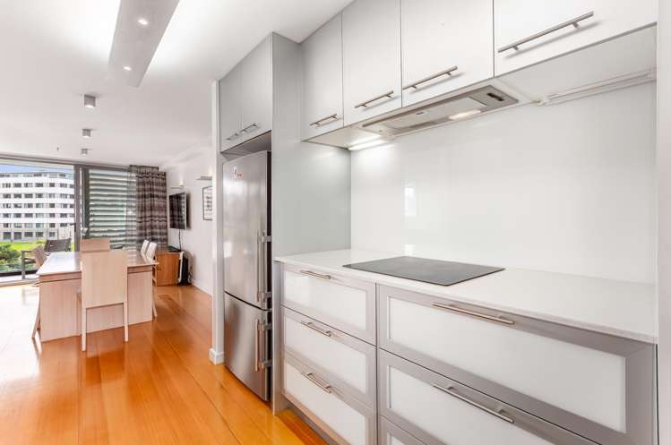 13/74 Oriental Parade Oriental Bay_9