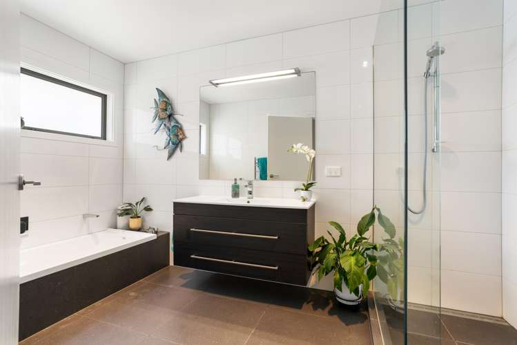 121 Seabreeze Lane Whangamata_8