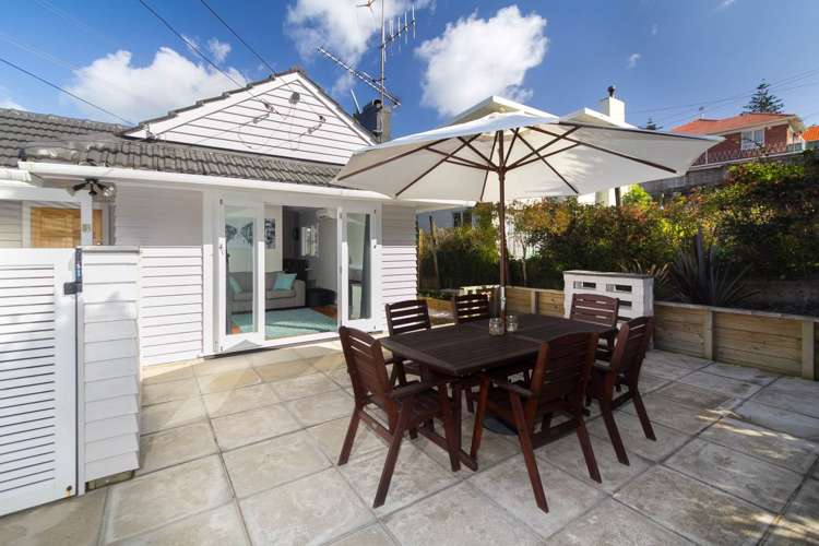 83 Goodall Street Hillsborough_19