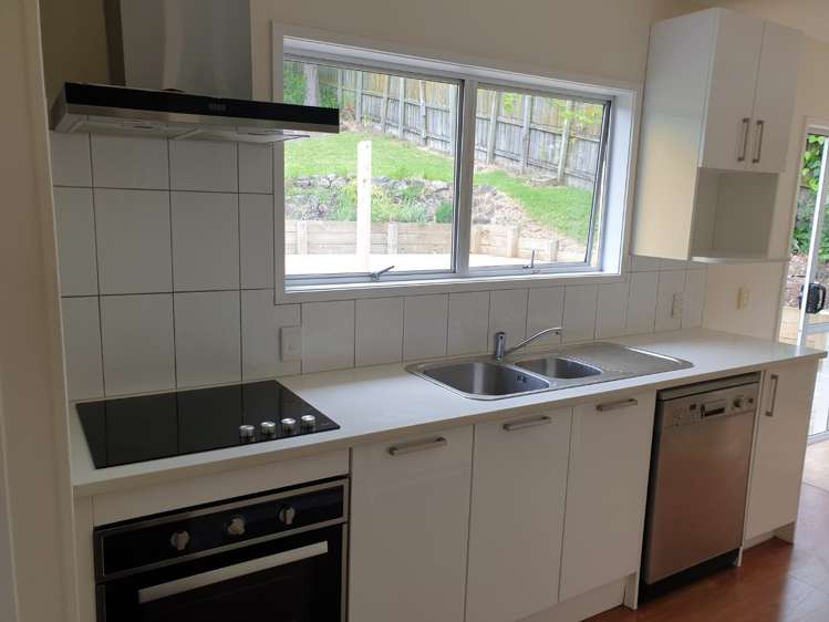 40 Holt Avenue 10899_3