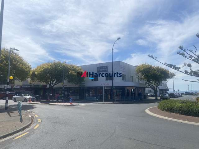 Professional Office 76sqm Near Beachfront