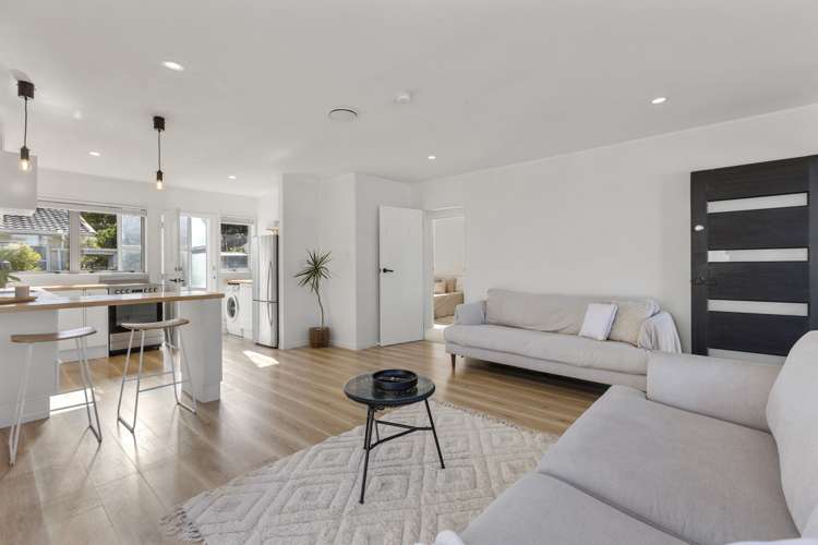 2/4 Wellesley Road Mangere Bridge_1