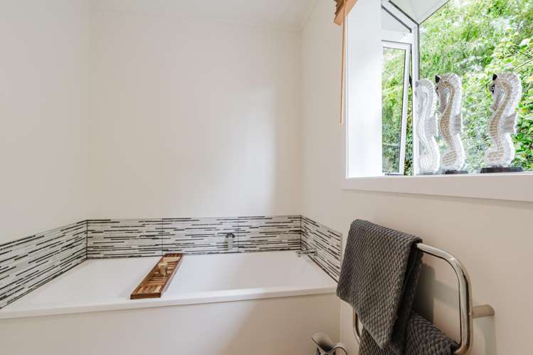 22 Joanna Place Deanwell_8