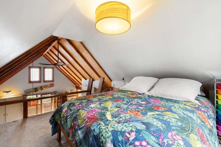 9 Goldie Lane Albert Town_11