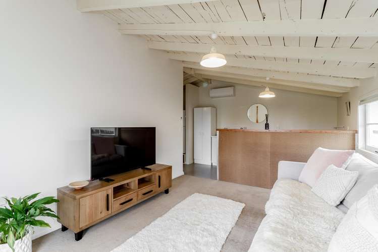 121 Nelson Crescent Napier South_14