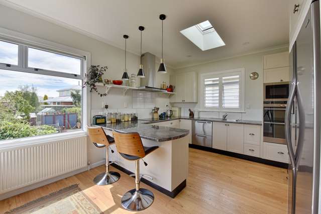 11 Rock Street Gore Surrounds_1