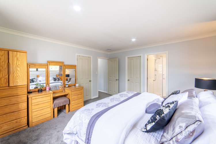 55 Waldorf Crescent Orewa_14