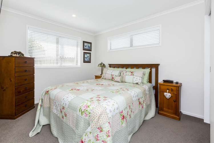 8a Savage Crescent Upper Hutt_13