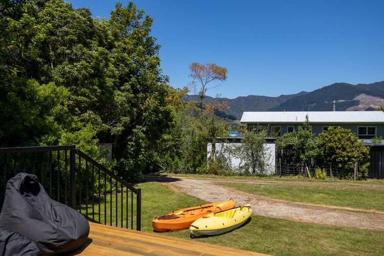 5a Lady Cobham Grove Anakiwa and Surrounds_12