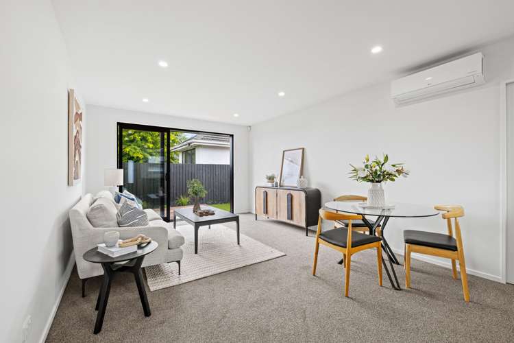 1/7 Cossar Street Burwood_3