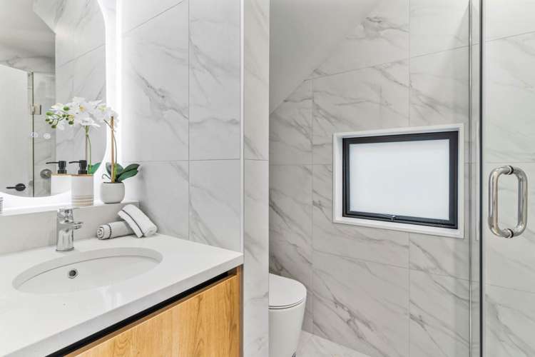 1/8 Auld Street Torbay_17