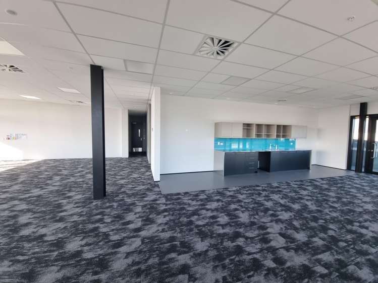 A/18 Westpoint Drive Hobsonville_5