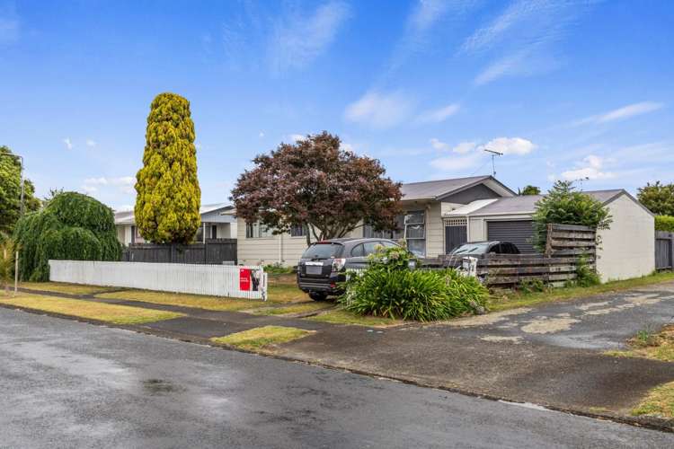 22 Oakfield Crescent Pukete_1