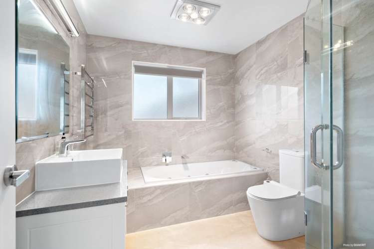 37 Frisken Road Flat Bush_13