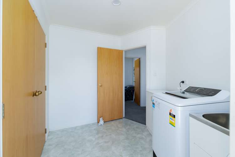 1329 Devon Road Waitara_15