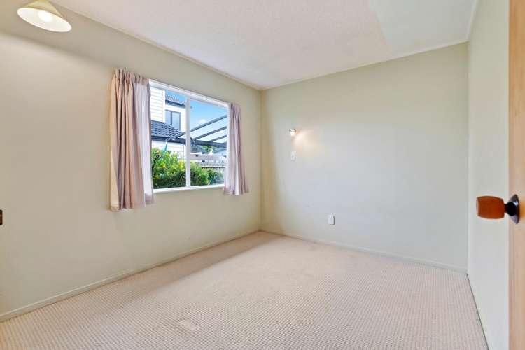 2/21 Rollerson Street Papakura_9