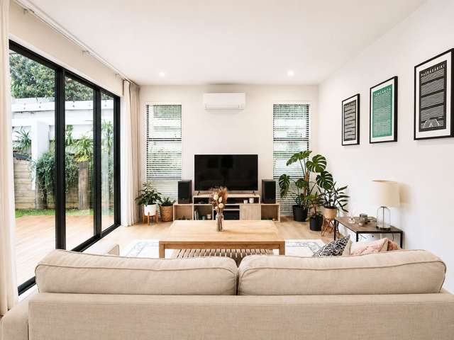 Modern 3-Bed Home in Top Glendowie School Zones