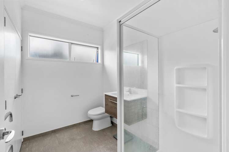 194 Clark Road Hobsonville_13